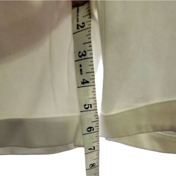 The limited SAILOR white button detail rolled shorts SIZE 8 NEW - Picture 4 of 7